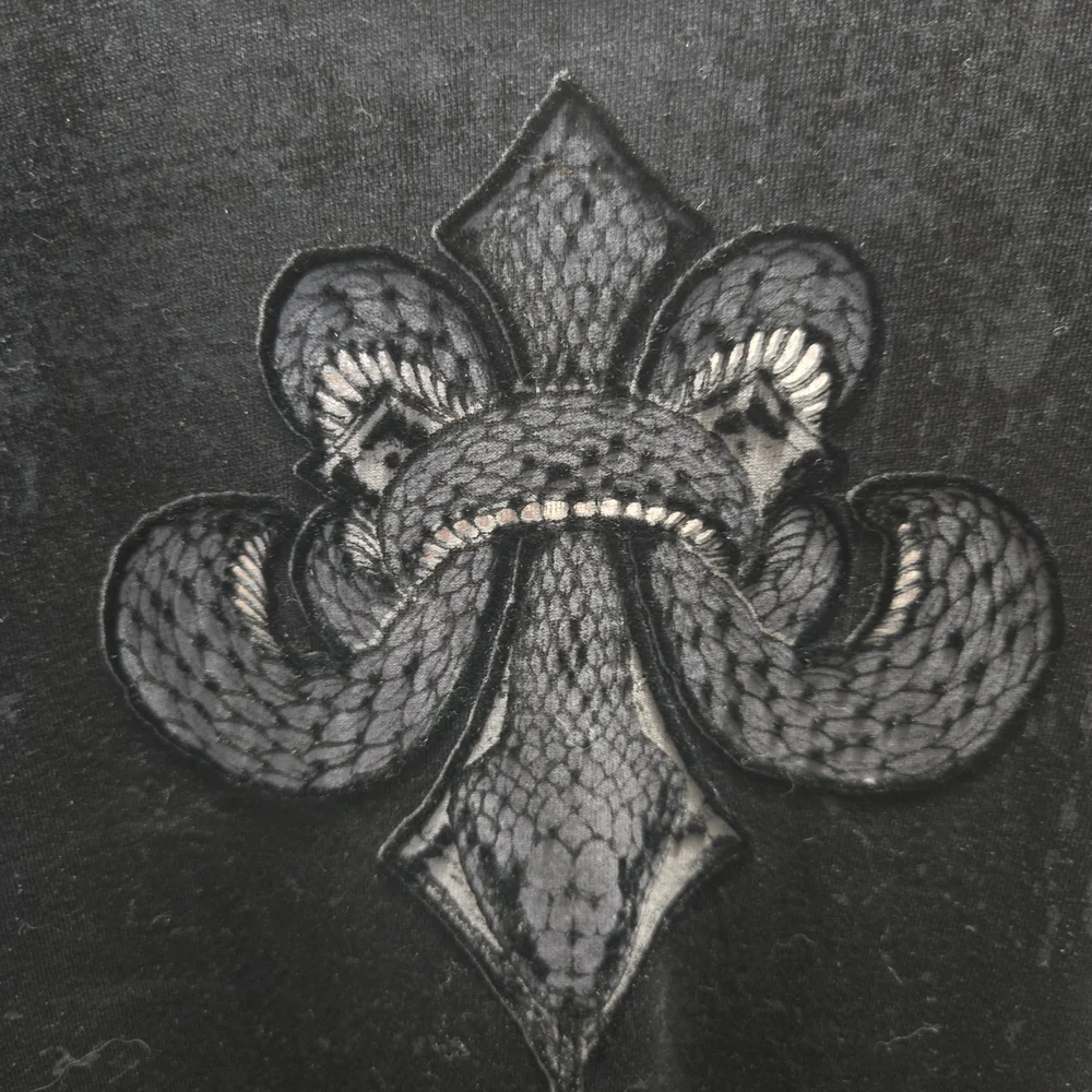 Affliction Black and White Skull Graphic Tees - Picture 5 of 8